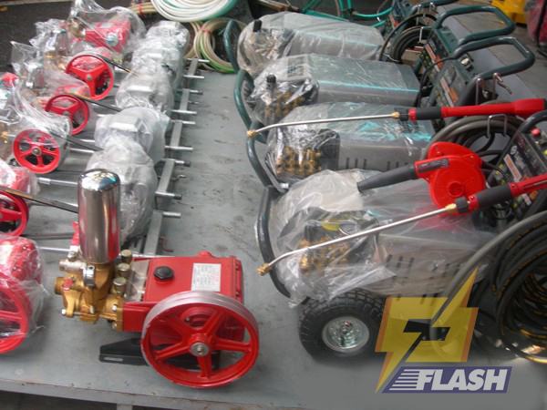 mua máy rửa xe mini Thía Lan ở đâu